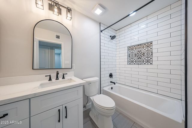 11202 N 43RD Drive, Glendale, AZ 85304