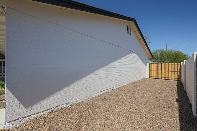 11202 N 43rd Drive, Glendale, AZ 85304