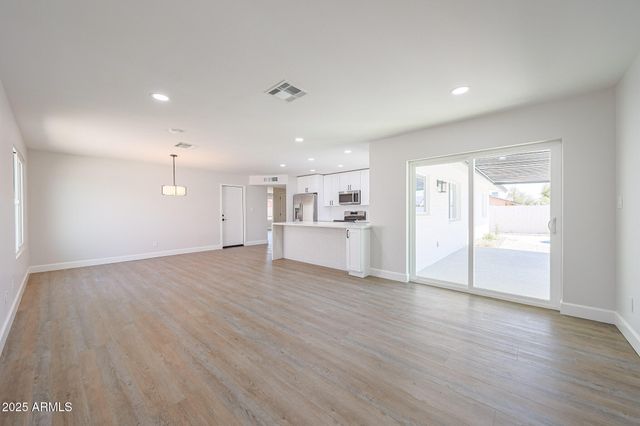 11202 N 43RD Drive, Glendale, AZ 85304