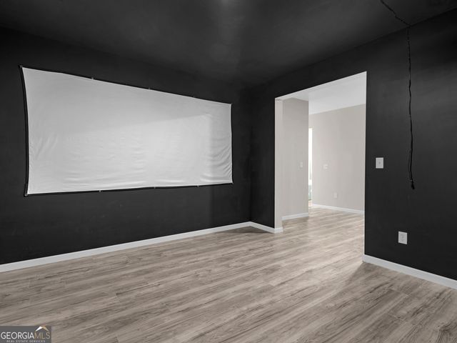 24 Deer Creek Court, Moreland, GA 30259