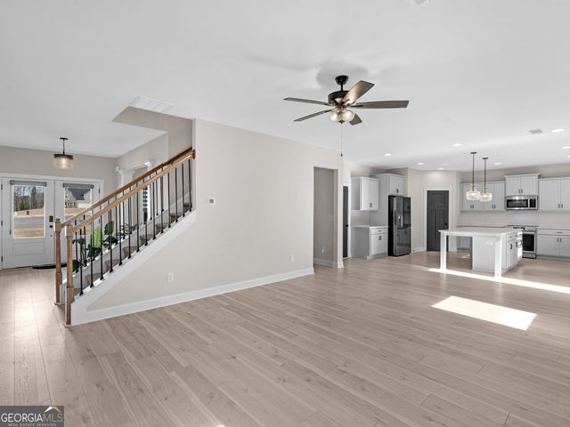 24 Deer Creek Court, Moreland, GA 30259