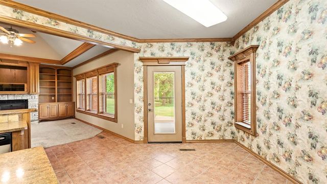 1212 N Clear Springs Road, Mustang, OK 73064