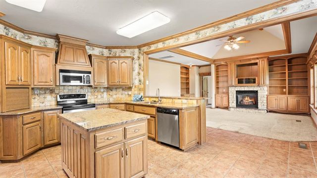 1212 N Clear Springs Road, Mustang, OK 73064
