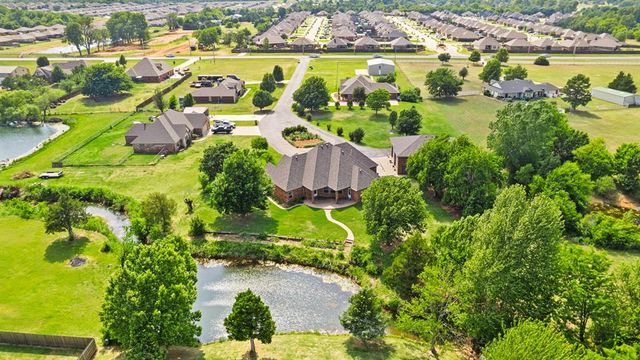1212 N Clear Springs Road, Mustang, OK 73064