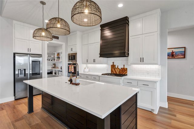 6641 Buffalo Ridge Circle, Godley, TX 76044