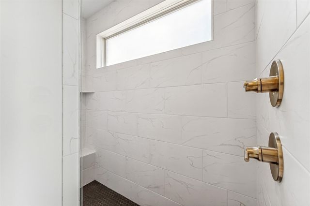 6641 Buffalo Ridge Circle, Godley, TX 76044