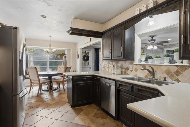 8232 NW 99th Street, Oklahoma City, OK 73162