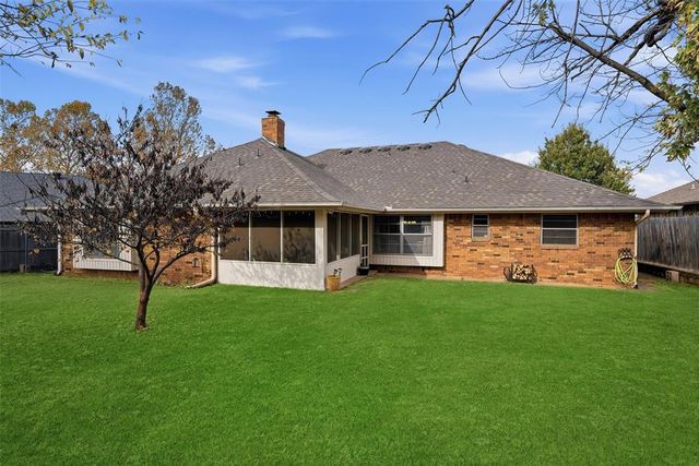 8232 NW 99th Street, Oklahoma City, OK 73162