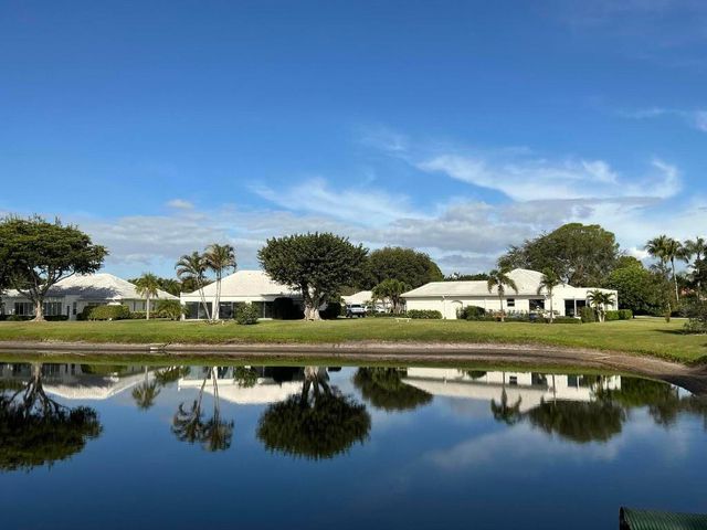 13 Acacia Drive, Boynton Beach, FL 33436