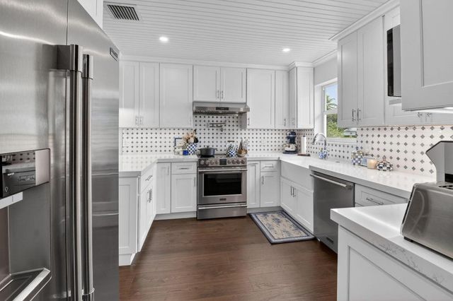 13 Acacia Drive, Boynton Beach, FL 33436