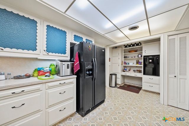 699 Floral Avenue, New Braunfels, TX 78130