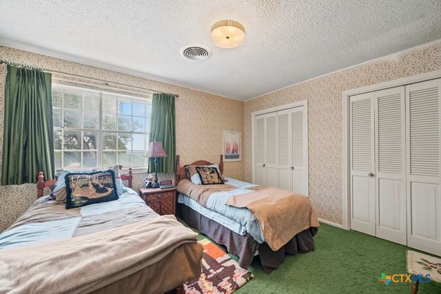 699 Floral Avenue, New Braunfels, TX 78130