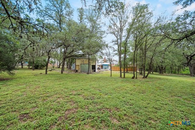 699 Floral Avenue, New Braunfels, TX 78130