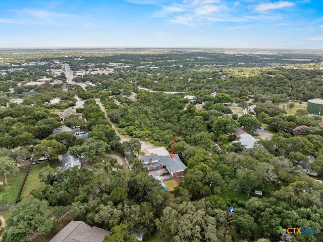 699 Floral Avenue, New Braunfels, TX 78130