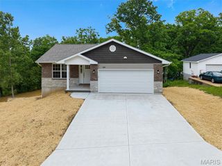 25 Milanna Drive, Arnold, MO 63010