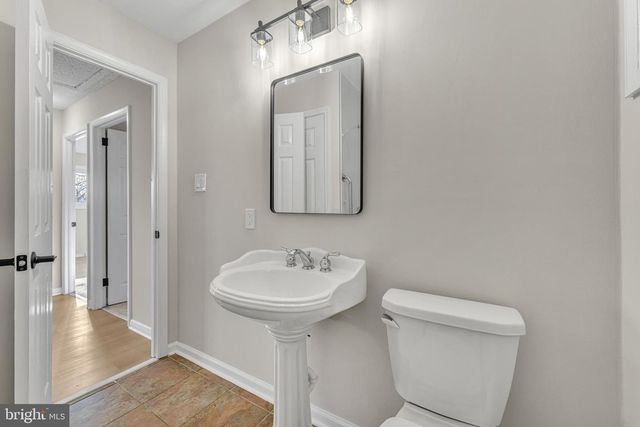 107 CHAPEL AVE E, Cherry Hill, NJ 08034