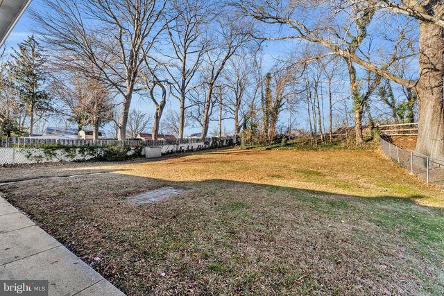 107 CHAPEL AVE E, Cherry Hill, NJ 08034