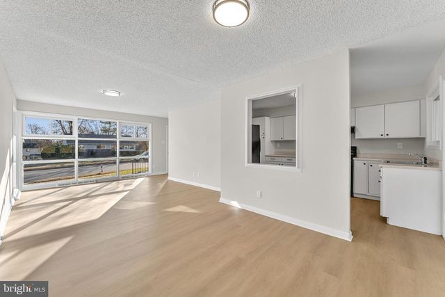 107 CHAPEL AVE E, Cherry Hill, NJ 08034