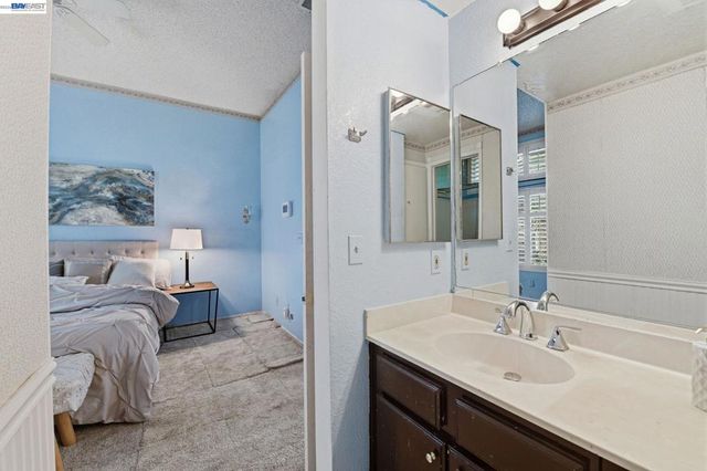 5246 Tacoma Cmn, Fremont, CA 94555