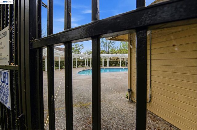 5246 Tacoma Cmn, Fremont, CA 94555