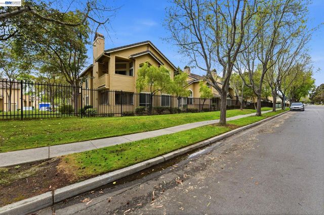 5246 Tacoma Cmn, Fremont, CA 94555