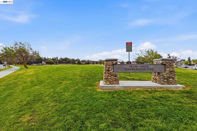 5246 Tacoma Cmn, Fremont, CA 94555