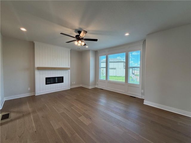 16977 S Mahaffie Street, Olathe, KS 66062