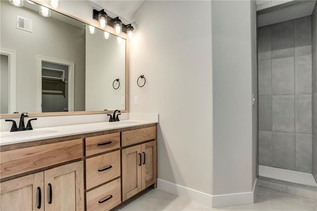 16977 S Mahaffie Street, Olathe, KS 66062