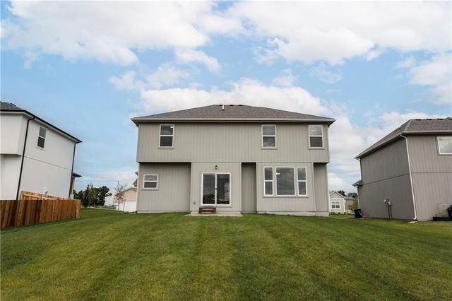16977 S Mahaffie Street, Olathe, KS 66062