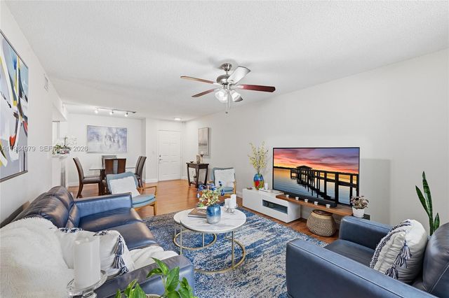 520 SE 5th Ave 3403, Fort Lauderdale, FL 33301