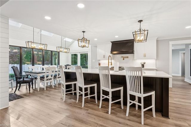 109 Kings Grant DR, Yorktown, VA 23692