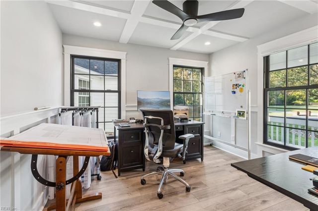 109 Kings Grant DR, Yorktown, VA 23692