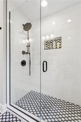 109 Kings Grant DR, Yorktown, VA 23692