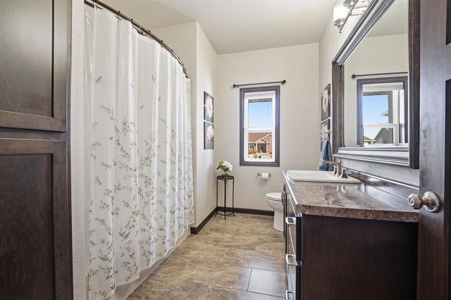 1911 BEAR PAW TRAIL, Kaukauna, WI 54130