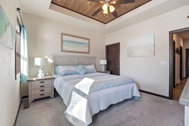 1911 BEAR PAW TRAIL, Kaukauna, WI 54130