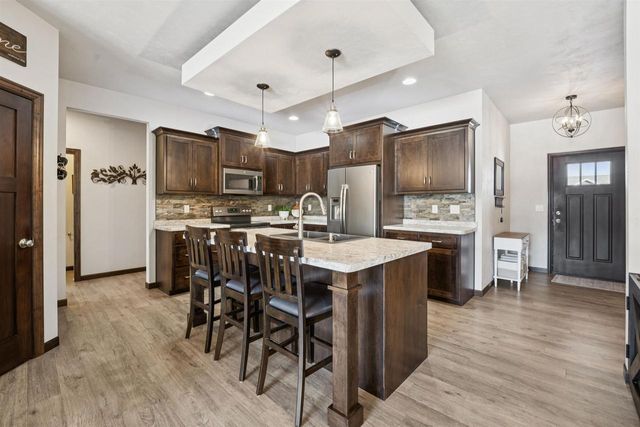 1911 BEAR PAW TRAIL, Kaukauna, WI 54130