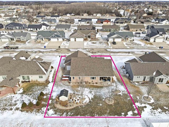 1911 BEAR PAW TRAIL, Kaukauna, WI 54130