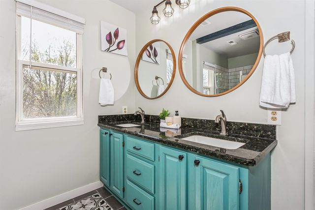 465 S Limuel Ct, Wichita, KS 67235