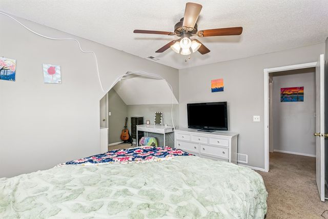 465 S Limuel Ct, Wichita, KS 67235