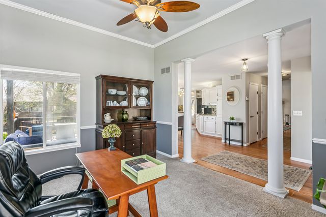 465 S Limuel Ct, Wichita, KS 67235