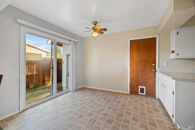 2825 Seneca Ln, Santa Rosa, CA 95403