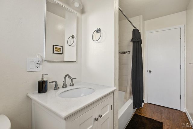 2825 Seneca Ln, Santa Rosa, CA 95403