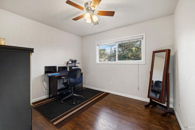 2825 Seneca Ln, Santa Rosa, CA 95403