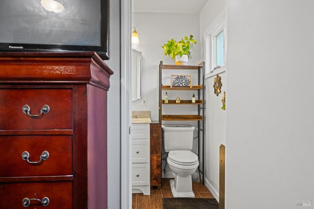 2825 Seneca Ln, Santa Rosa, CA 95403