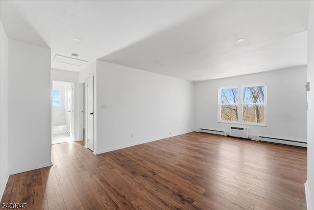 100 Pierson Miller Dr 22, Pompton Lakes Boro, NJ 07442