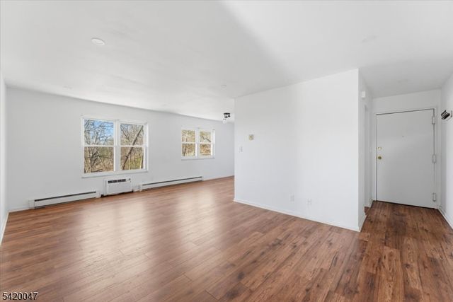 100 Pierson Miller Dr 22, Pompton Lakes Boro, NJ 07442