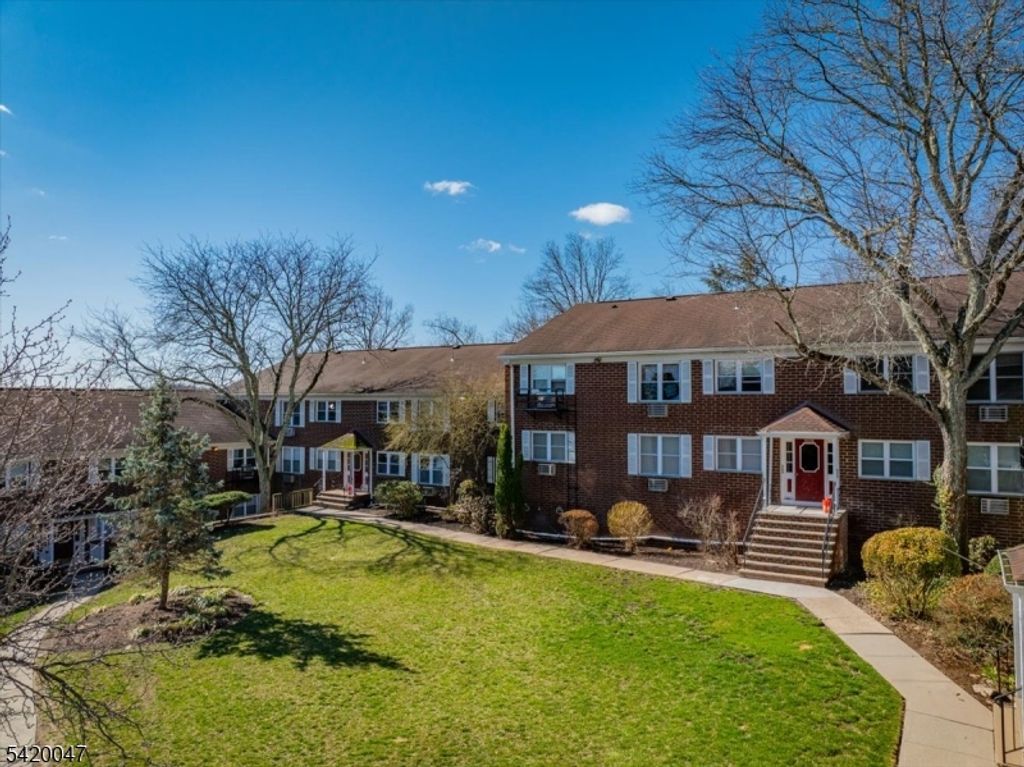 100 Pierson Miller Dr 22, Pompton Lakes Boro, NJ 07442