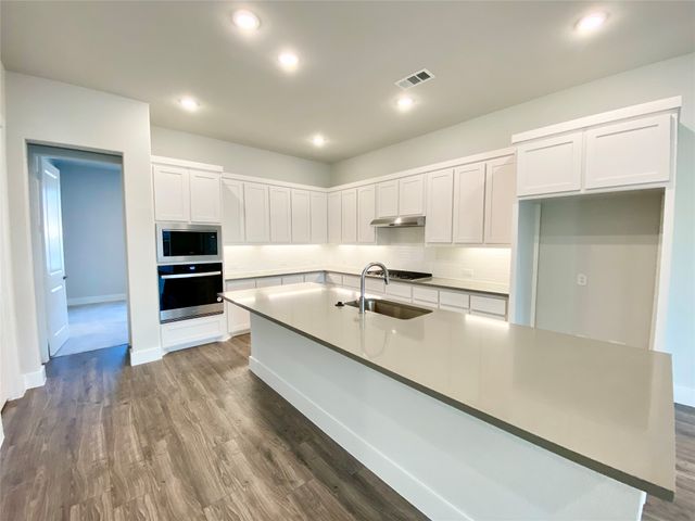 8210 Manoa Drive, Dallas, TX 75231
