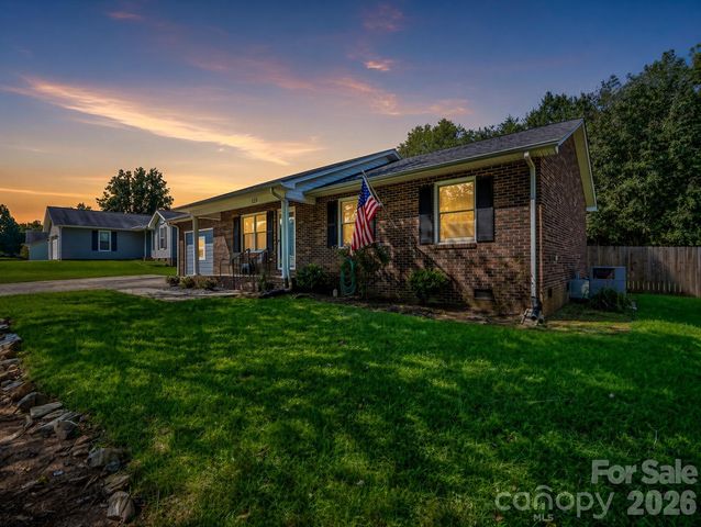 123 College Manor Drive, Shelby, NC 28152