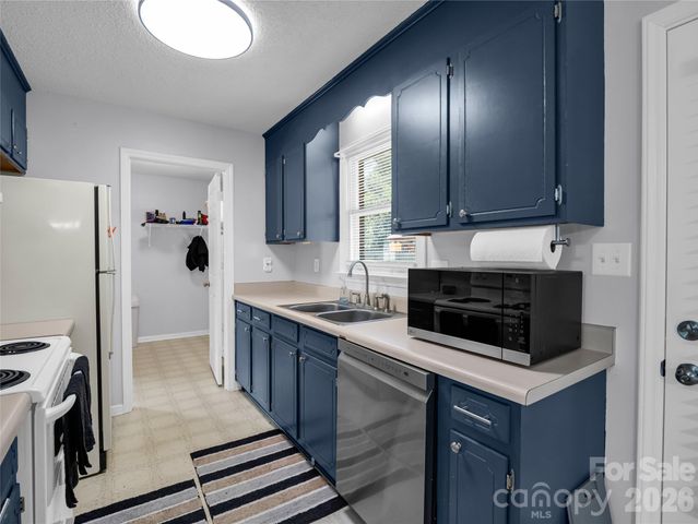 123 College Manor Drive, Shelby, NC 28152